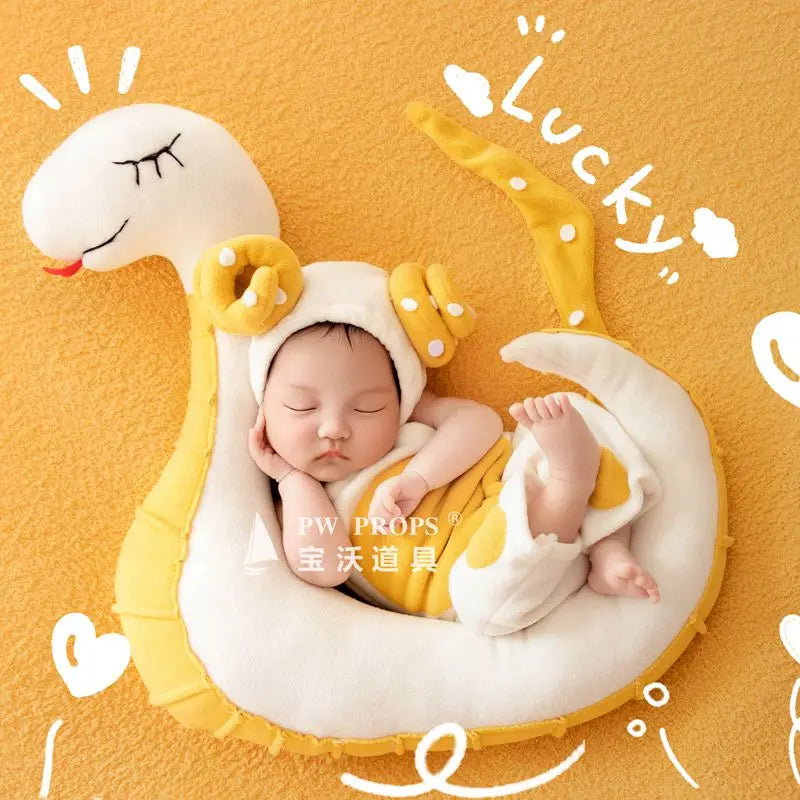 Newborn Baby Photography Props Creative Posing Props Cool Snake Posing Doll