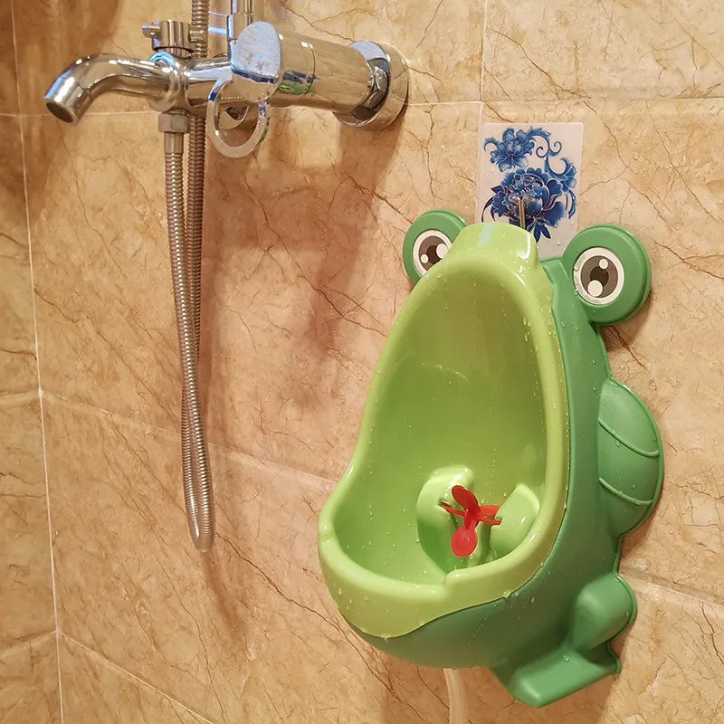 1pc Animal Cartoon Design Baby Boy Frog Potty Toilet Urinal Pee Trainer