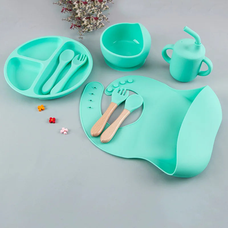 8PCS/Set BPA Free Silicone Baby Feeding Set Sucker Bowl Dishes Plate Straw Cup Spoon Forks Baby Bib