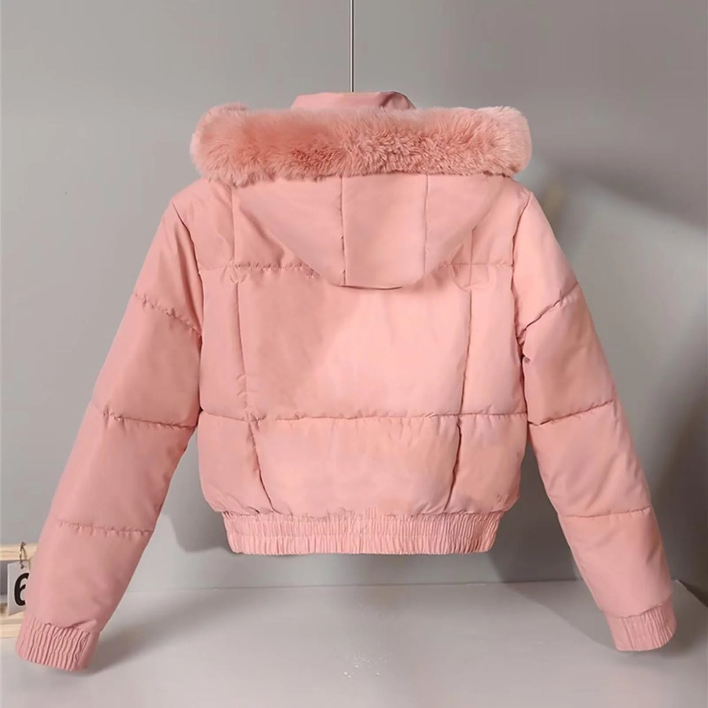 Women‘s Trendy Winter Warm Puffer Jackets