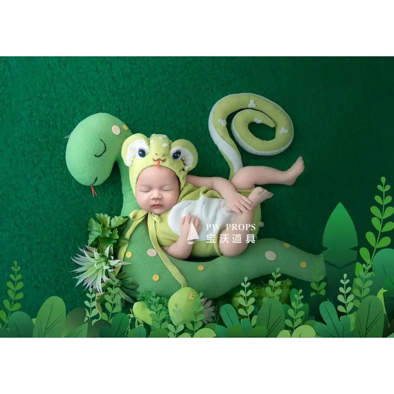 Newborn Baby Photography Props Creative Posing Props Cool Snake Posing Doll